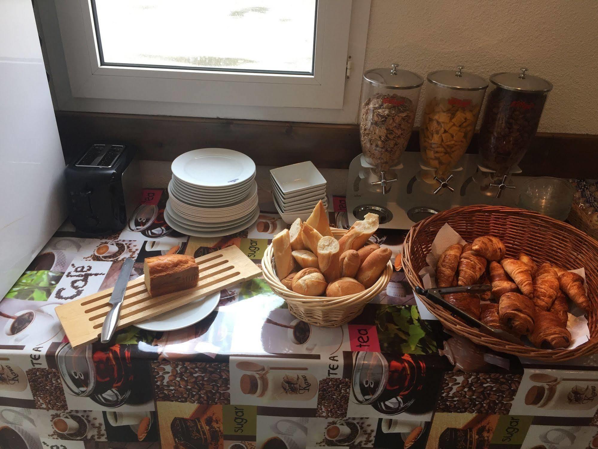 Welcomotel 몽뗄리마 외부 사진
